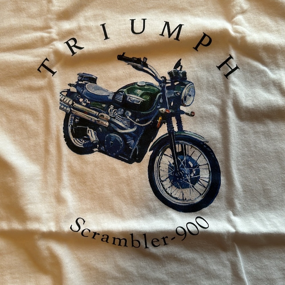Triumph scrambler 900 tee size medium